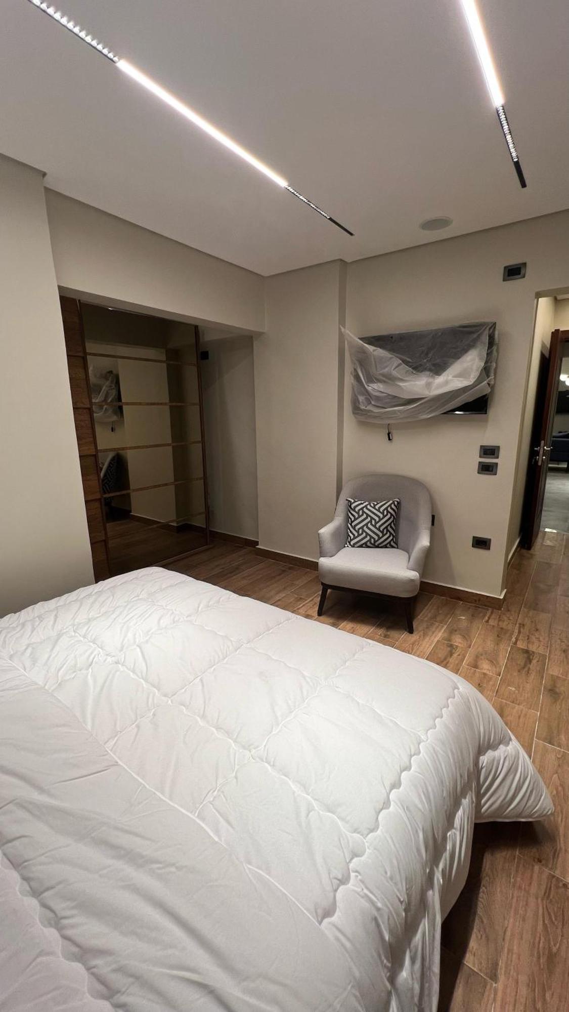 Luxury Apartment El Mohandessen Каїр Екстер'єр фото